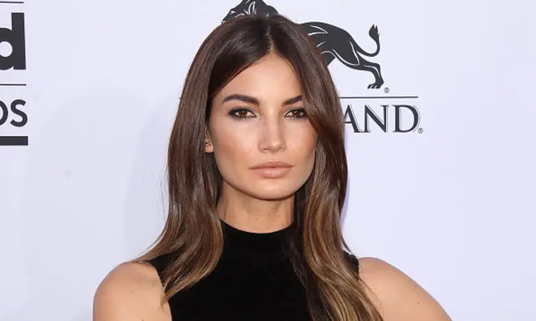 How tall is Lily Aldridge?